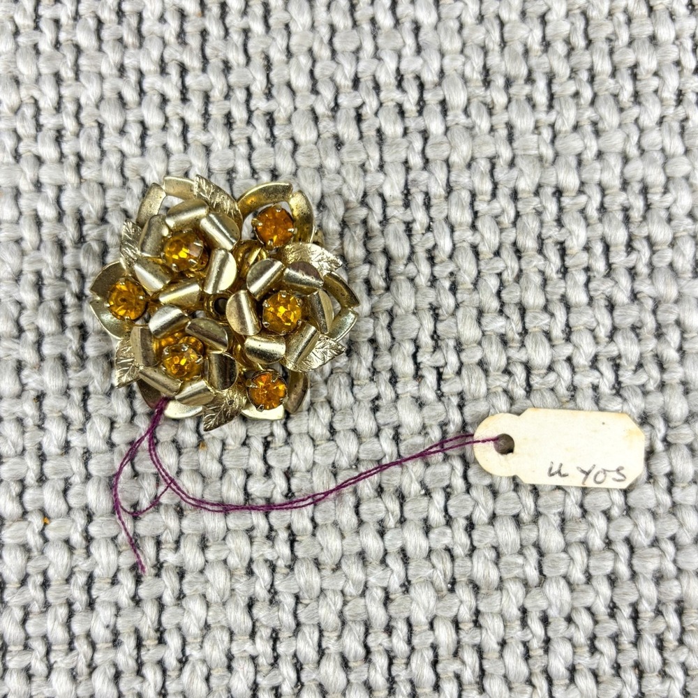 Coro 1950s Sculptural Gold Amber Rhinestone Floral Brooch‎ Pin Vintage Designer